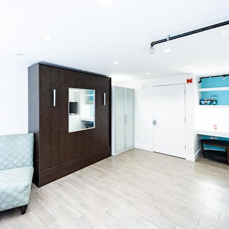 Canalside Inn شاطئ ريهوبوث المظهر الخارجي الصورة