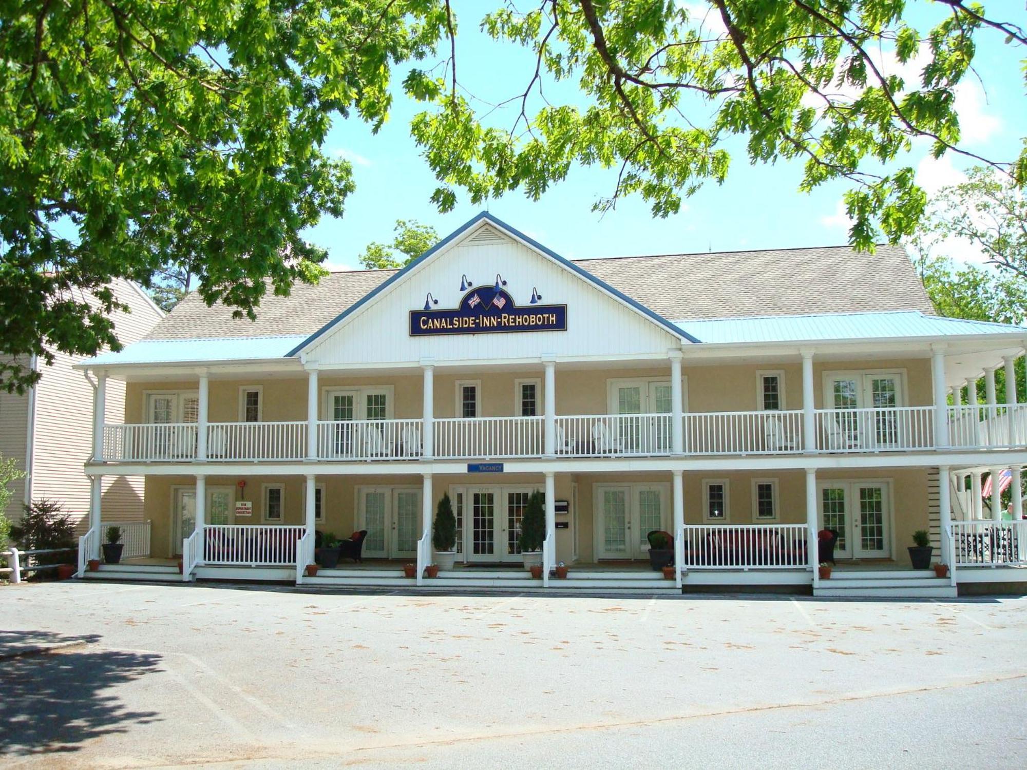 Canalside Inn شاطئ ريهوبوث المظهر الخارجي الصورة